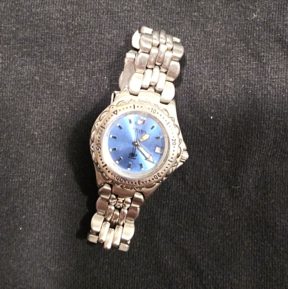 🎶Electric blue fossil blue watch🎵